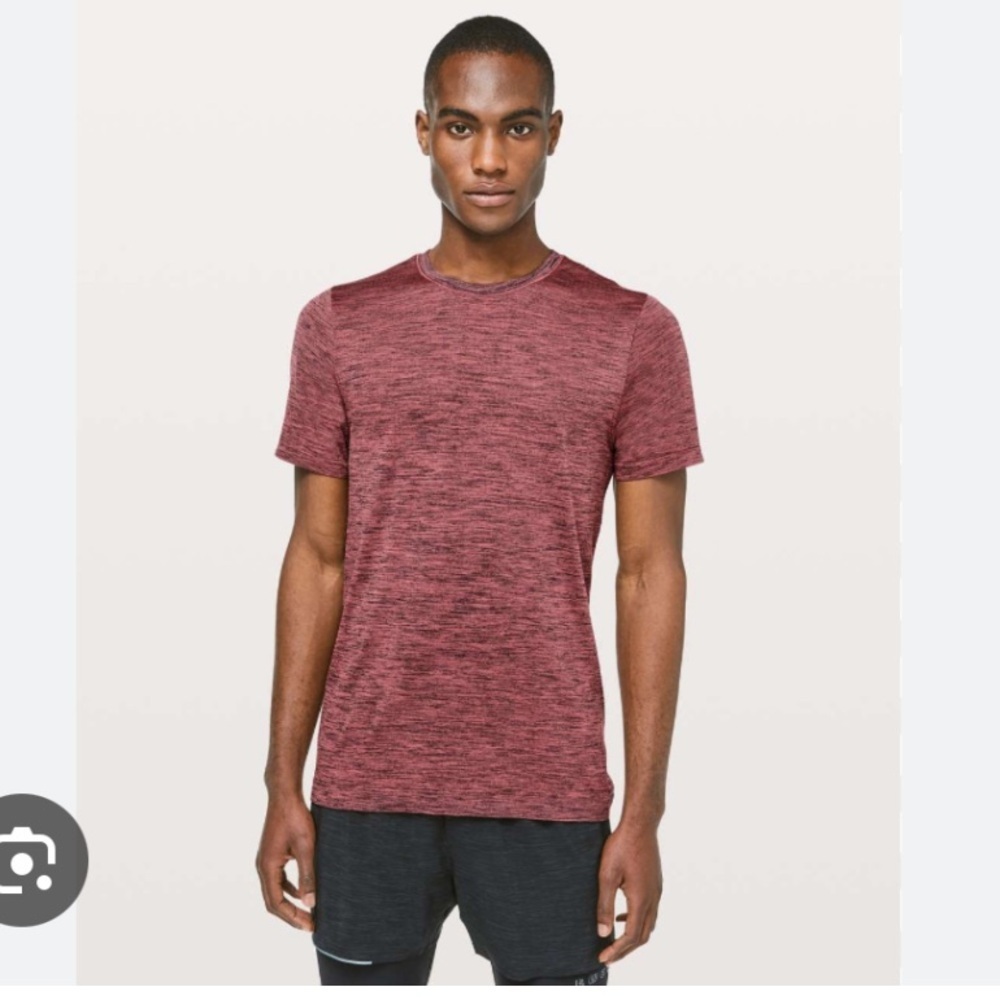 Lululemon Men's Maroon Short Sleeve Tee